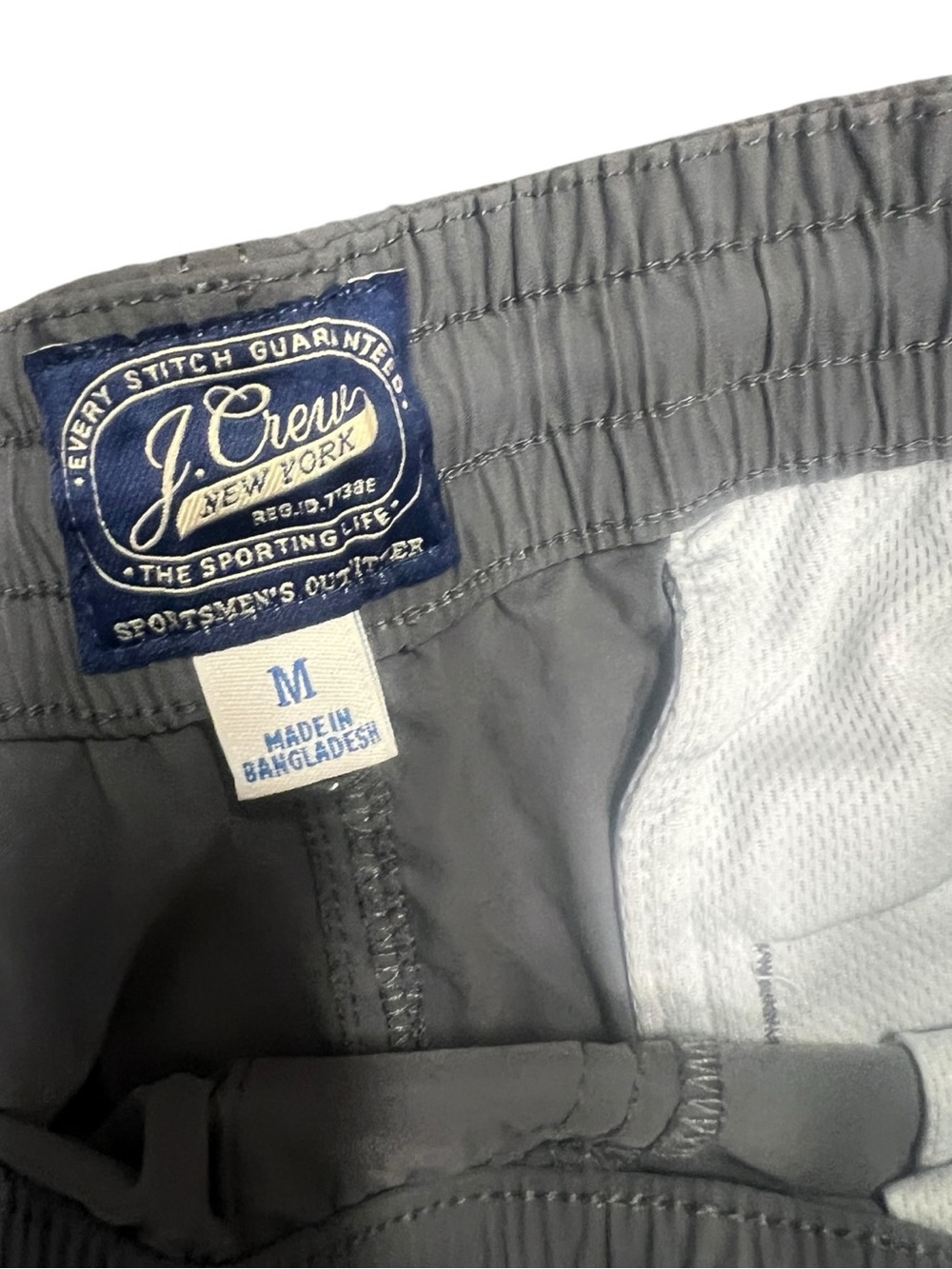 LNC J.Crew 6” Tech Dock Shorts Men’s M Coal Grey Drawstring Stretch Performance - Picture 3 of 8
